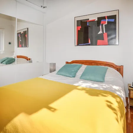 펜션 2 Bedroom Awesome In Albitreccia