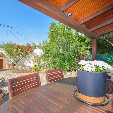 2 Bedroom Awesome In Ferienhaus Albitreccia