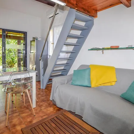 Hébergement de vacances 2 Bedroom Awesome In *