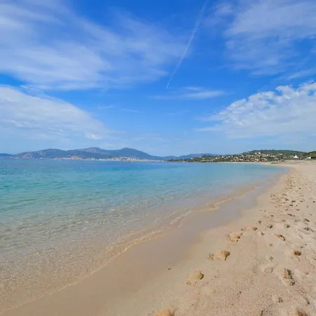 Hébergement de vacances 2 Bedroom Awesome In