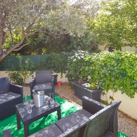 2 Bedroom Awesome In *